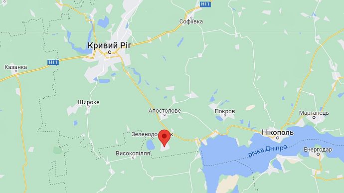 Росіяни двічі за вечір обстріляли село на Дніпропетровщині, є руйнування