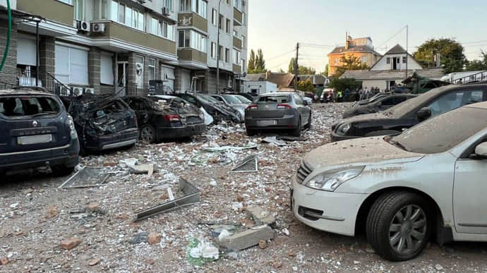 Нацполиция уточнила последствия ночной атаки на Киев и область: 13 раненых, погибшая женщина 