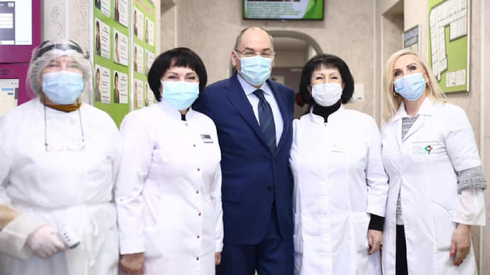 За відмову від вакцинації звільняти медиків не будуть – Степанов