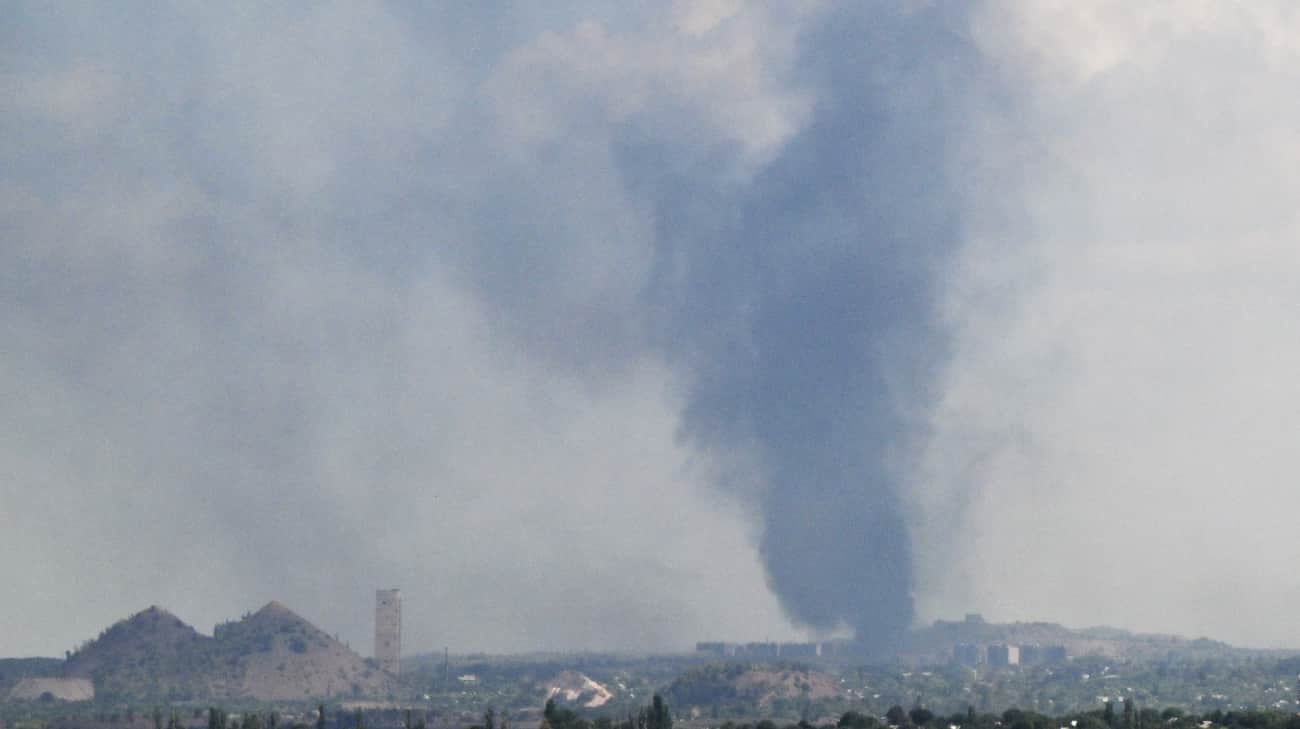 Russians advance in Donetsk Oblast's Toretsk, all city's districts destroyed