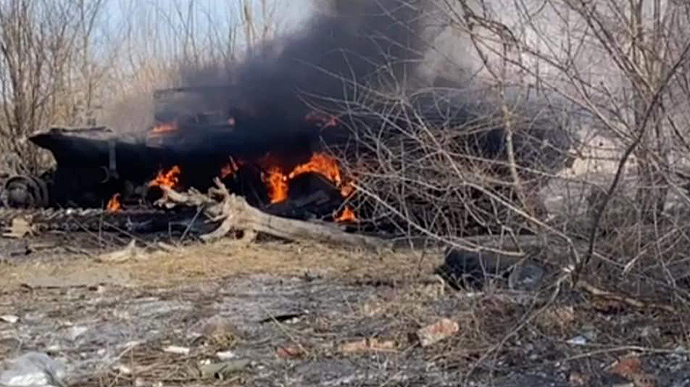 Ukrainian forces destroy Russian military equipment in Mariupol and near Chernihiv