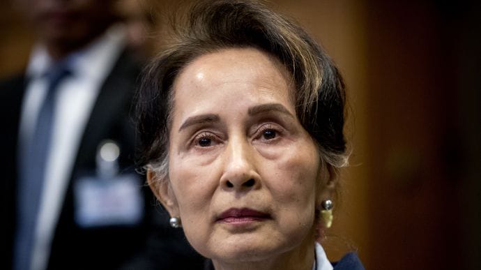 У М'янмі екслідерку країни засудили ще на 4 роки – їй загрожує 100 років у в'язниці 