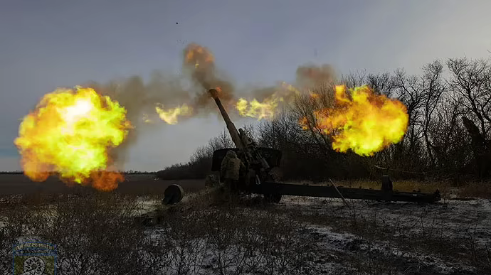 Ukrainian defenders kill 460 Russians and destroy helicopter and 16 UAVs