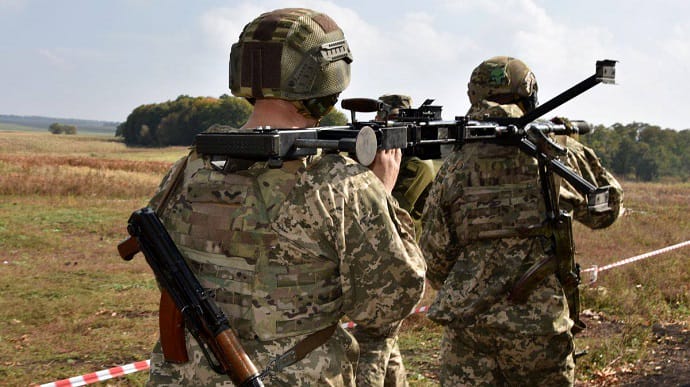 Оккупанты на Донбассе сбросили с беспилотника выстрел ВОГ