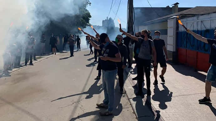 В Харькове конфликт Нацкорпуса и сторонников Шария: есть пострадавшие