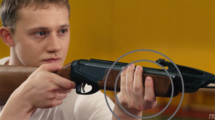 У Росії хочуть навчити школярів кидати гранати і керувати безпілотниками