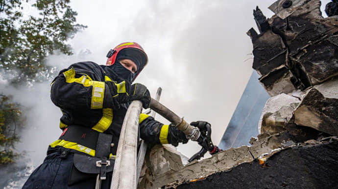 Обломки сбитого Шахеда упали в Хмельницкой области: 16 пострадавших, есть разрушения 