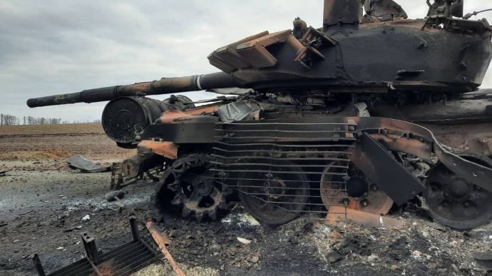 Russians lose 3 more tanks and 250 soldiers