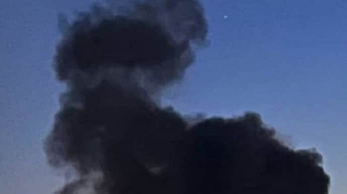 Explosions ring out in Feodosiia – video