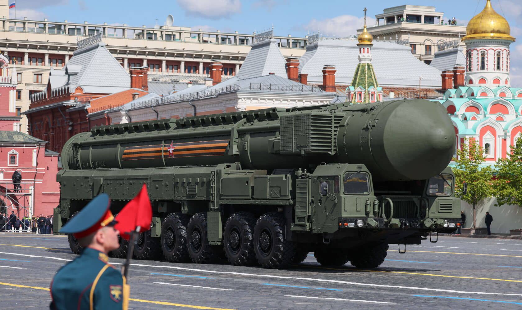 RUSSIAN YARS INTERCONTINENTAL BALLISTIC MISSILE LAUNCHER ON THE RED SQUARE. PHOTO BY GETTY IMAGES