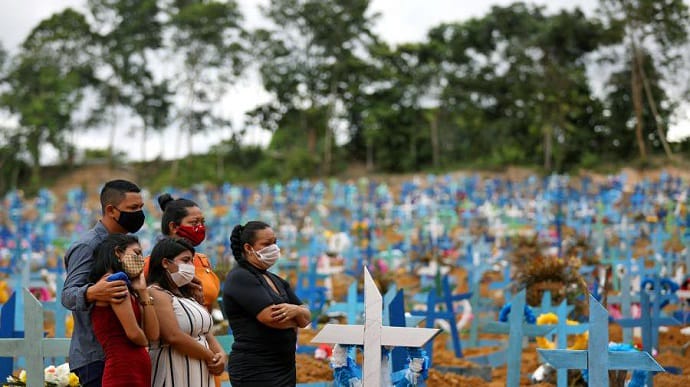 В Бразилии за сутки от коронавируса умерли более 4 тысяч человек