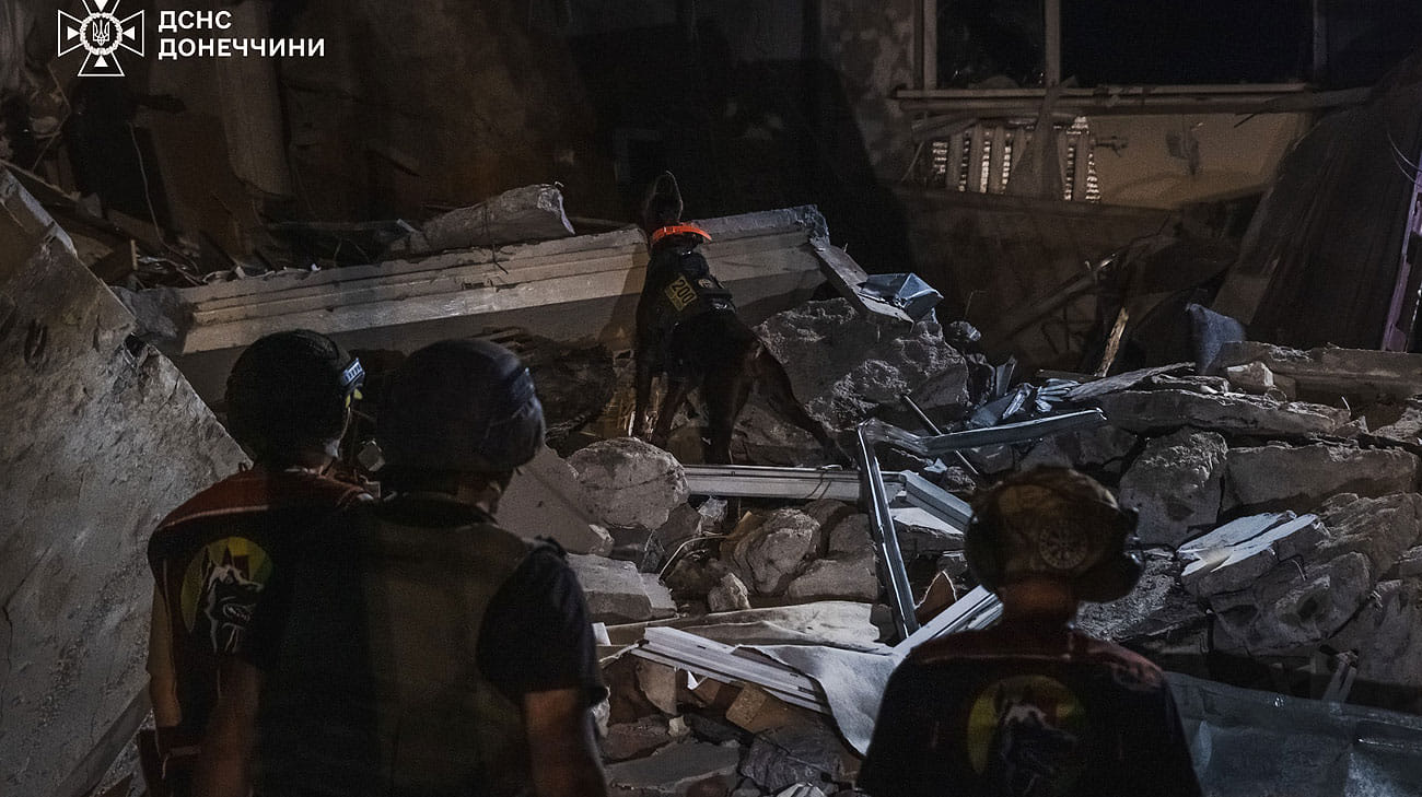 Russian strike on house in Myrnohrad: two bodies recovered from under rubble, death toll rises to 3 – photos