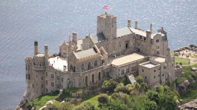 В Британии ищут смотрителя для старинного замка на острове