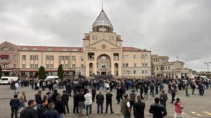 Невизнана республіка Нагірний Карабах припиняє своє існування