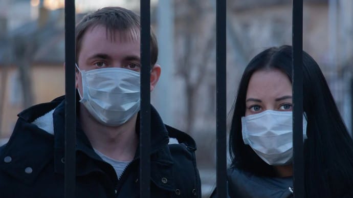 Эпидемия коронавируса: в Украине стало больше оранжевых областей