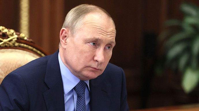 Austria to arrest Putin and bring him to Hague if he decides to visit