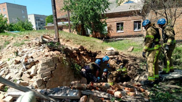 Росіяни обстріляли пожежну частину на Сумщині – є постраждалі, зачепило укриття