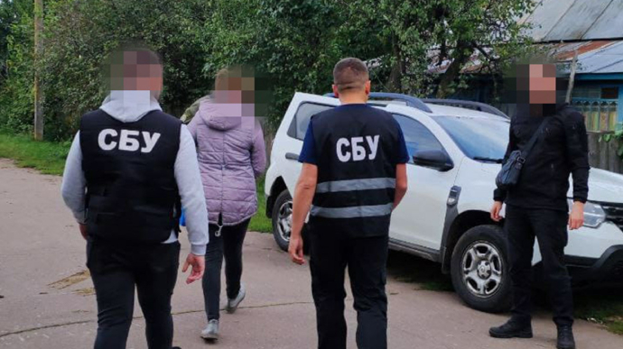 Traitor arrested for sending Russians coordinates of Ukrainian army positions in border area of Chernihiv Oblast