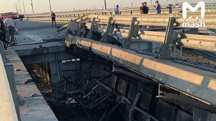 Оккупанты в очередной раз перекрывали Крымский мост
