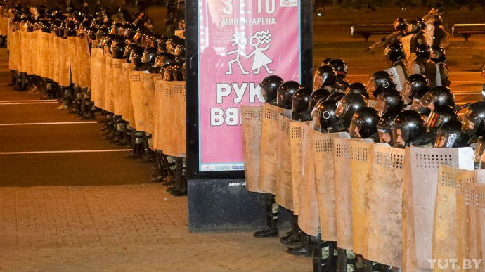 В Беларуси уже почти полторы сотни задержанных – правозащитники публикуют списки
