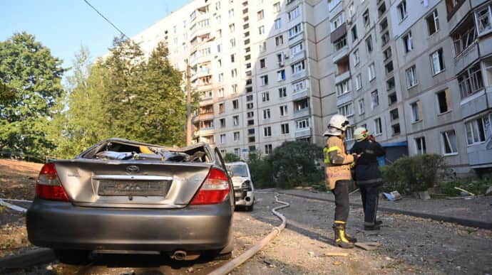 Глава МЗС звернувся до партнерів після удару РФ по багатоповерхівці в Харкові