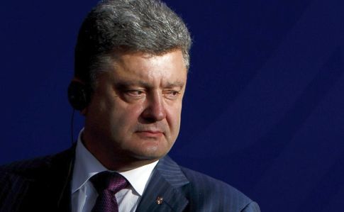 Порошенко про події на Азові: Путін хоче приєднати ще частину України