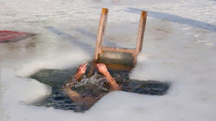 КГГА призвала не купаться в водоемах на Крещение 6 января
