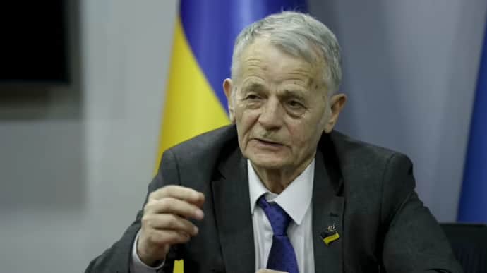 Zelenskyy awards Hero of Ukraine title to Crimean Tatar leader Mustafa Dzhemiliev