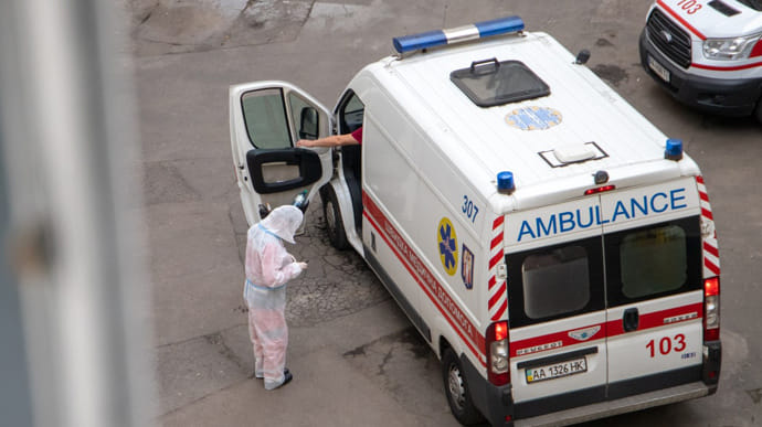 В Киеве снова 48 смертей от COVID и антирекорд больных среди медиков