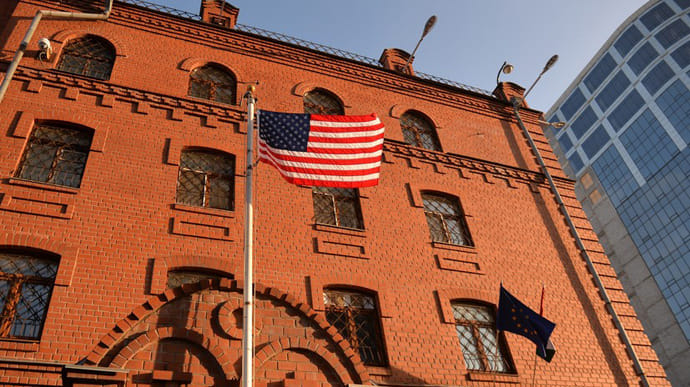 США закрили останнє консульство в Росії