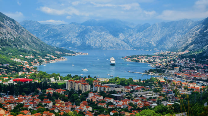 Чорногорія змінила правила в'їзду для українських туристів