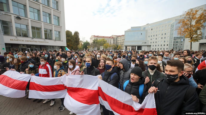 Еврокомиссию просят создать университет для репрессированных из Беларуси и РФ