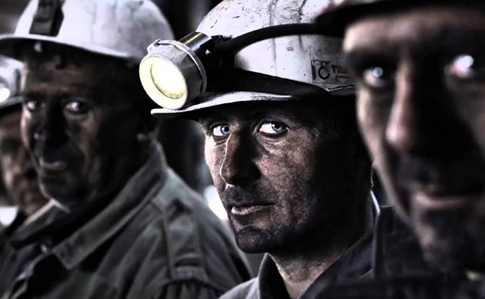 На Луганщине 70 шахтеров бастуют под землей из-за невыплаты зарплат