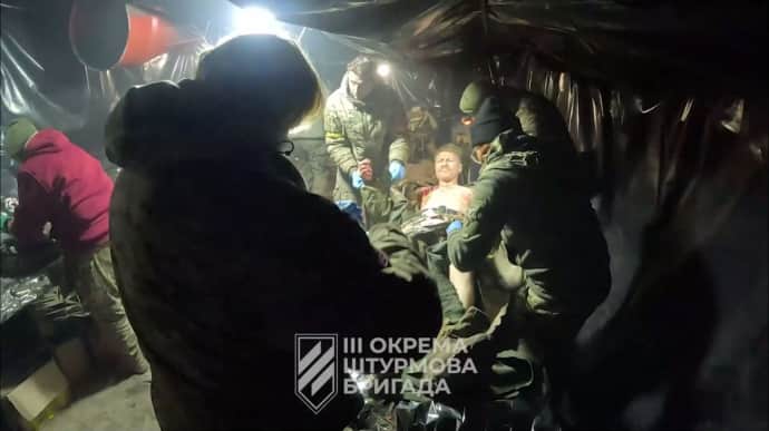 Від КАБів сиплеться стеля: 3-тя штурмова показала відео з підвалів Авдіївського коксохіму