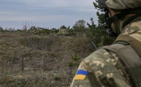 Українського бійця поранили на Донбасі, ще двоє отримали бойове ураження