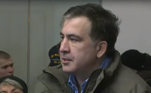 Саакашвили показаний не дал и заткнул прокурора
