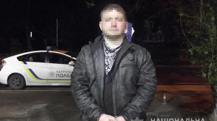 У Києві чоловік обстріляв компанію і поранив військовослужбовця