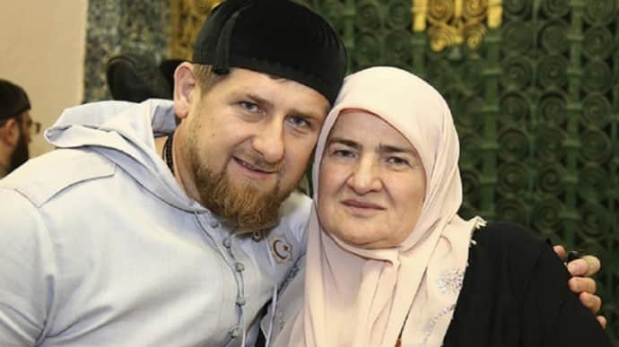 США ввели санкции в отношении матери Кадырова и директора Артека