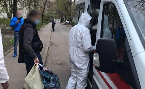 Психически больной с коронавирусом сбежал из больницы в Харькове