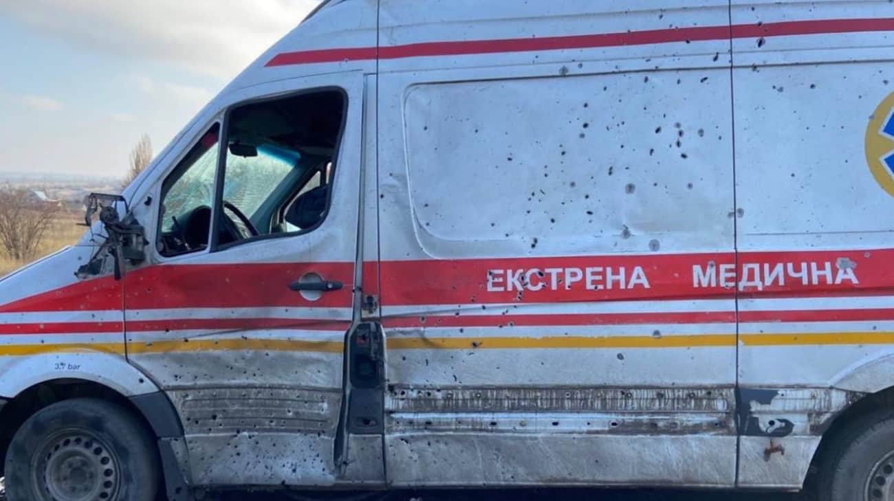 Trei răniți în atacul cu dronă rusă asupra unei ambulanțe în Kupiansk – fotografii    