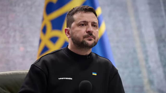 Zelenskyy holds meeting with security forces and military personnel 