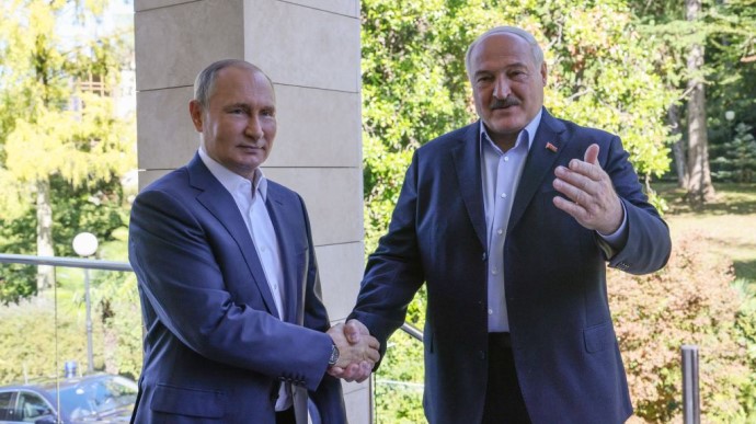 Putin receives unexpected gift from Lukashenko 