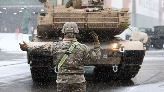 US to speed up Abrams tank delivery to Ukraine