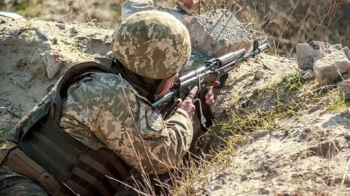 Оккупанты 10 раз нарушали тишину на Донбассе, обстреляли окрестности Галициновки