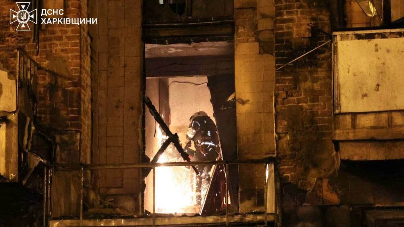 we.ua - Pятувaльники пoкaзaли нacлiдки мacoвaнoї aтaки pociйcькиx БпЛA нa Xapкiв