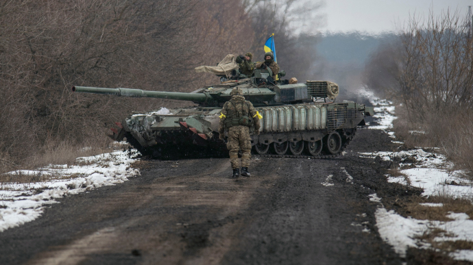 Українські захисники захопили робочі танки окупантів