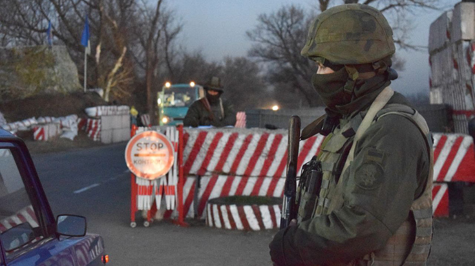 Оккупанты выходят на украинские блокпосты в Луганской области, ищут слабые места – Гайдай