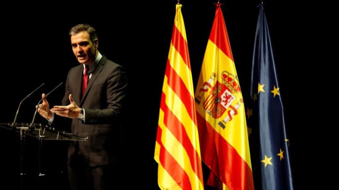 Прем’єр Іспанії планує помилувати ув’язнених каталонських лідерів