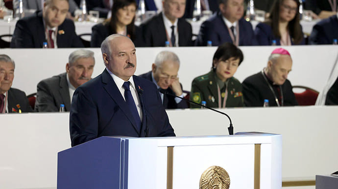 Лукашенко озвучив нову умову відходу від влади