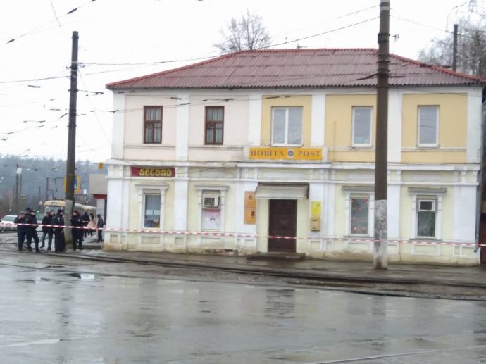 Місце інциденту на вул. Шевченка у Харкові оточено 